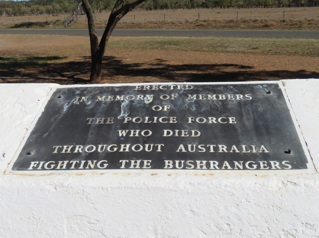 Arrest Creek Police Memorial-Mitchell必去景点
