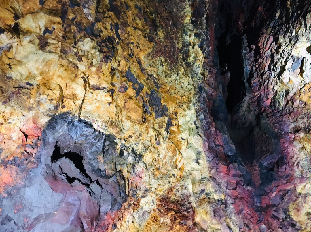Inside The Volcano景点图片