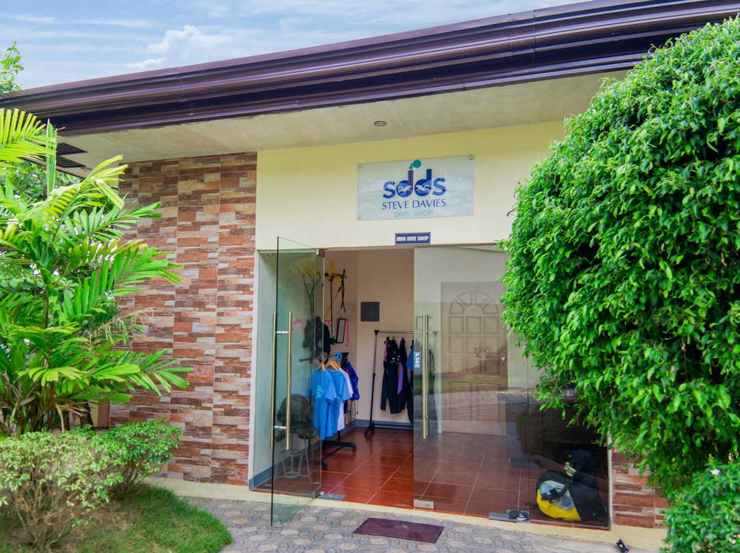 Steve Davies Dive Shop-Ponson Island必去景点