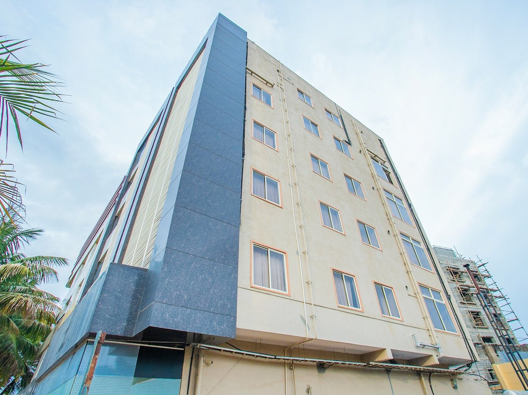 OYO 17102 Hotel Azure Park主图