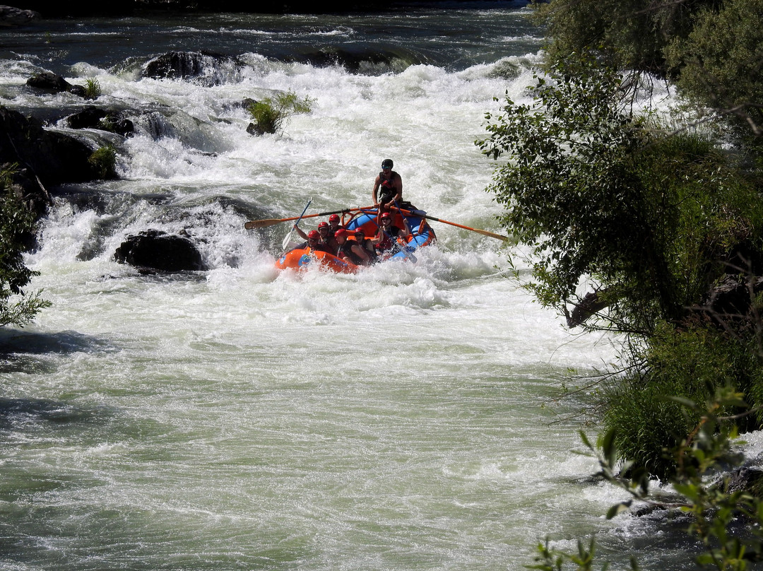 Ti'lomikh Falls-Gold Hill必去景点