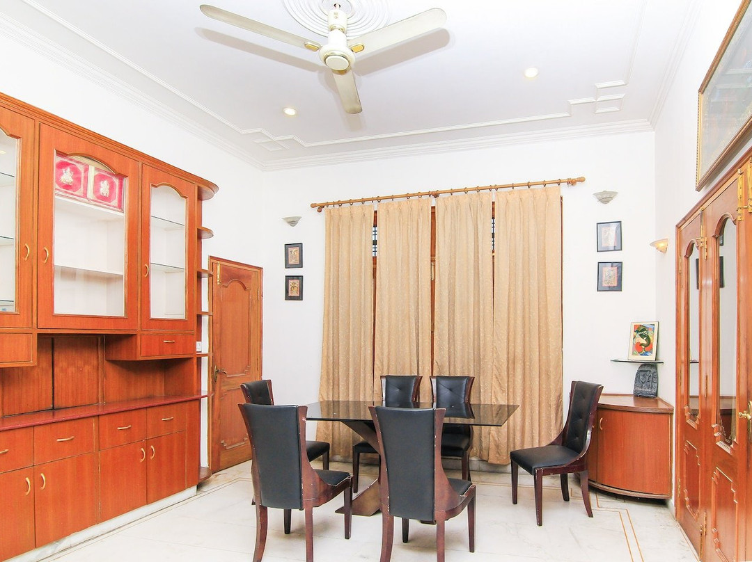 OYO 6242 Jalsa Resort主图