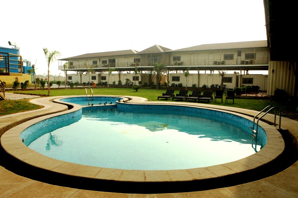 Kiri Container Resort-官方