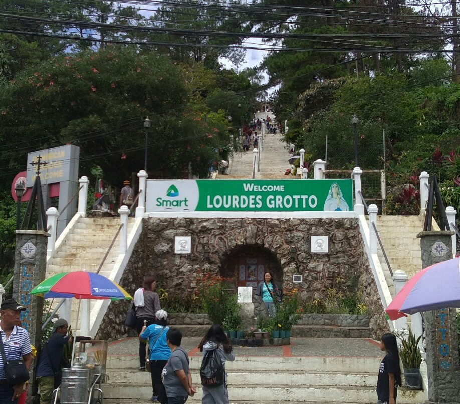 Our Lady of Lourdes Grotto景点图片