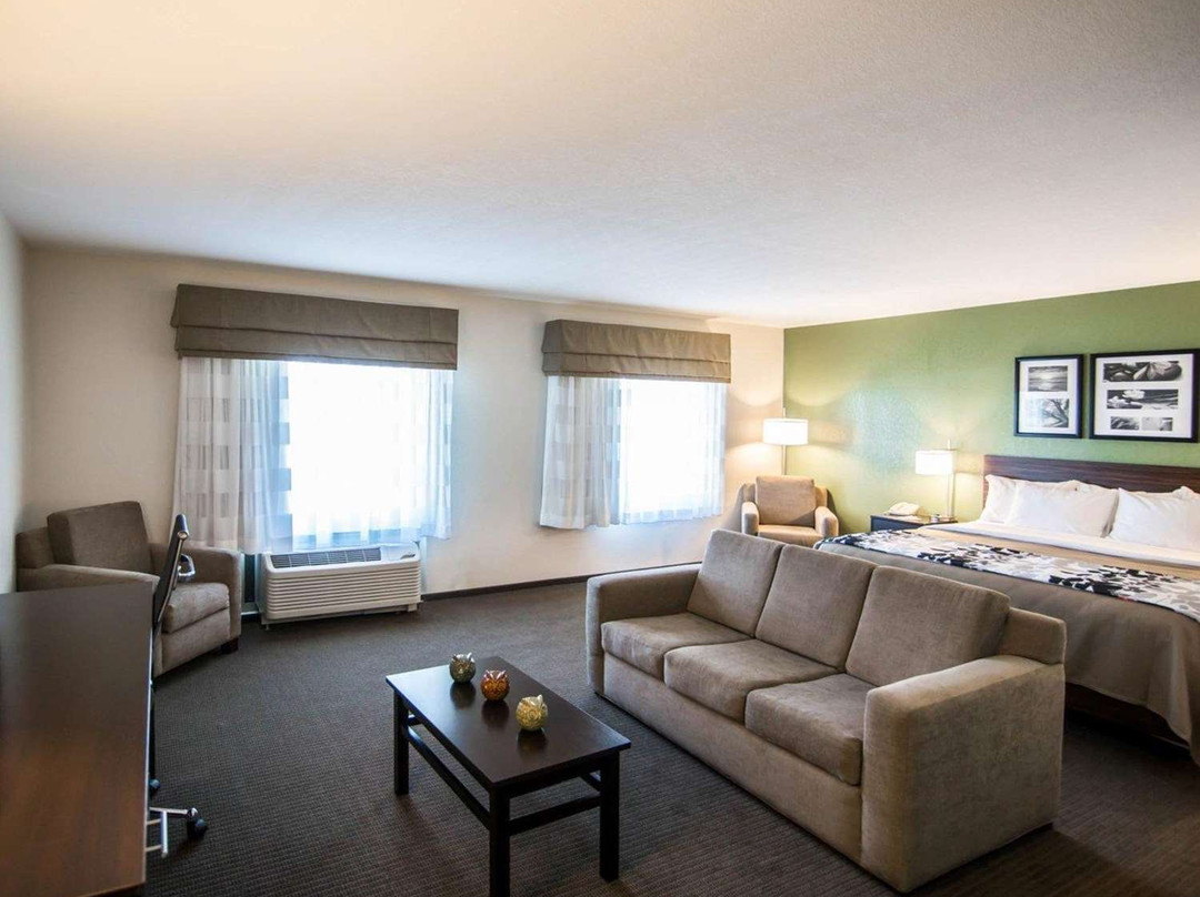 Sleep Inn & Suites & Conference Center主图
