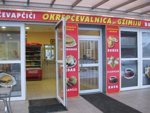 Stopice餐馆和美食-Okrepcevalnica pri Gzimiju