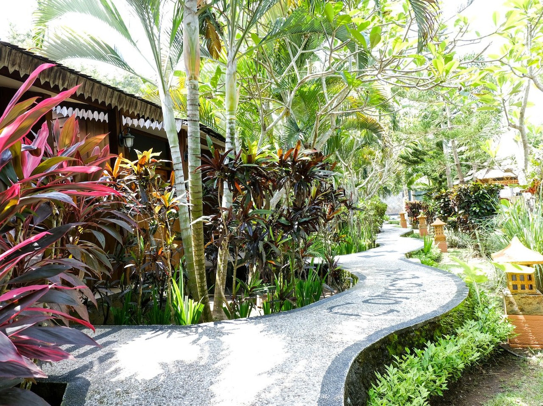 Green Asri Hotel主图