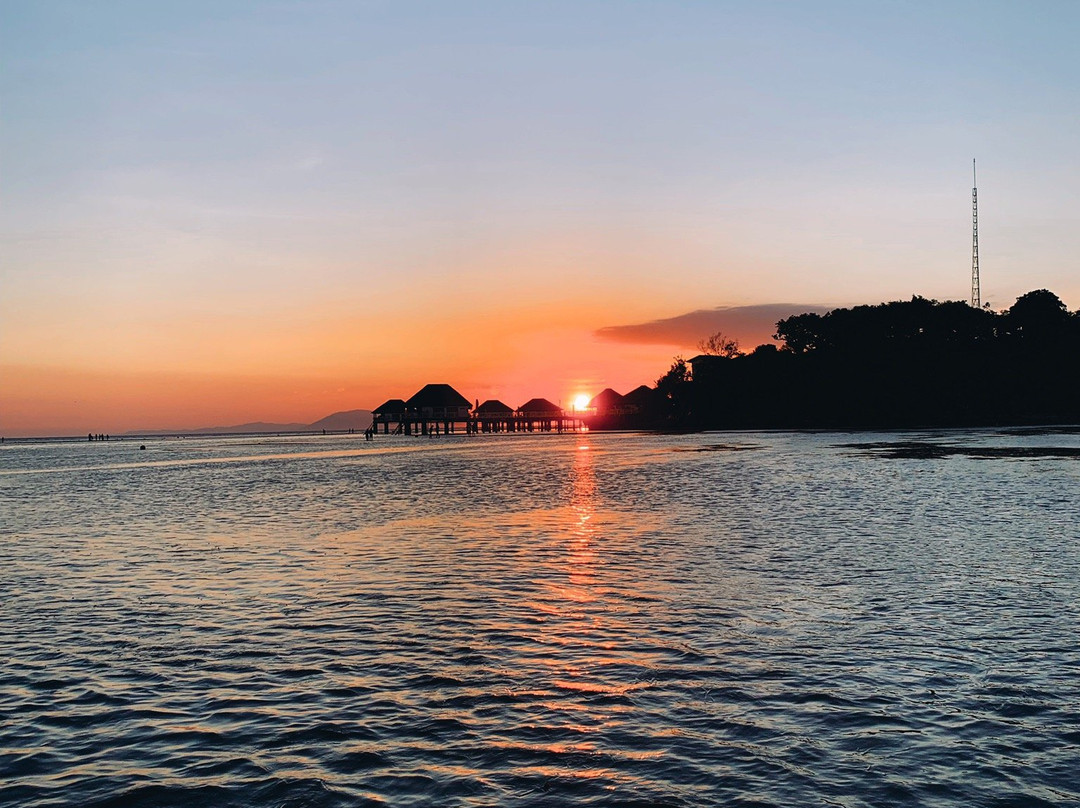 Manuel Uy Beach Resort