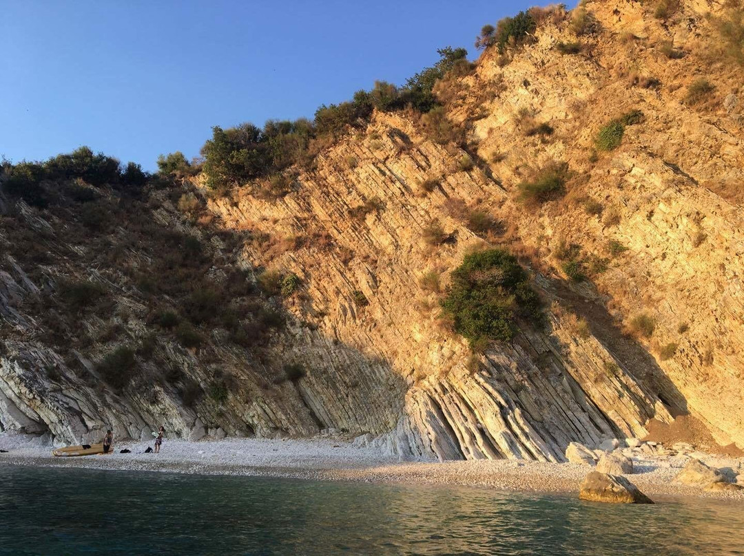 Himara Small Boat Tours景点图片