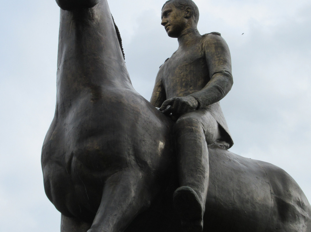 Statue équestre du Roi Albert 1er-列日必去景点