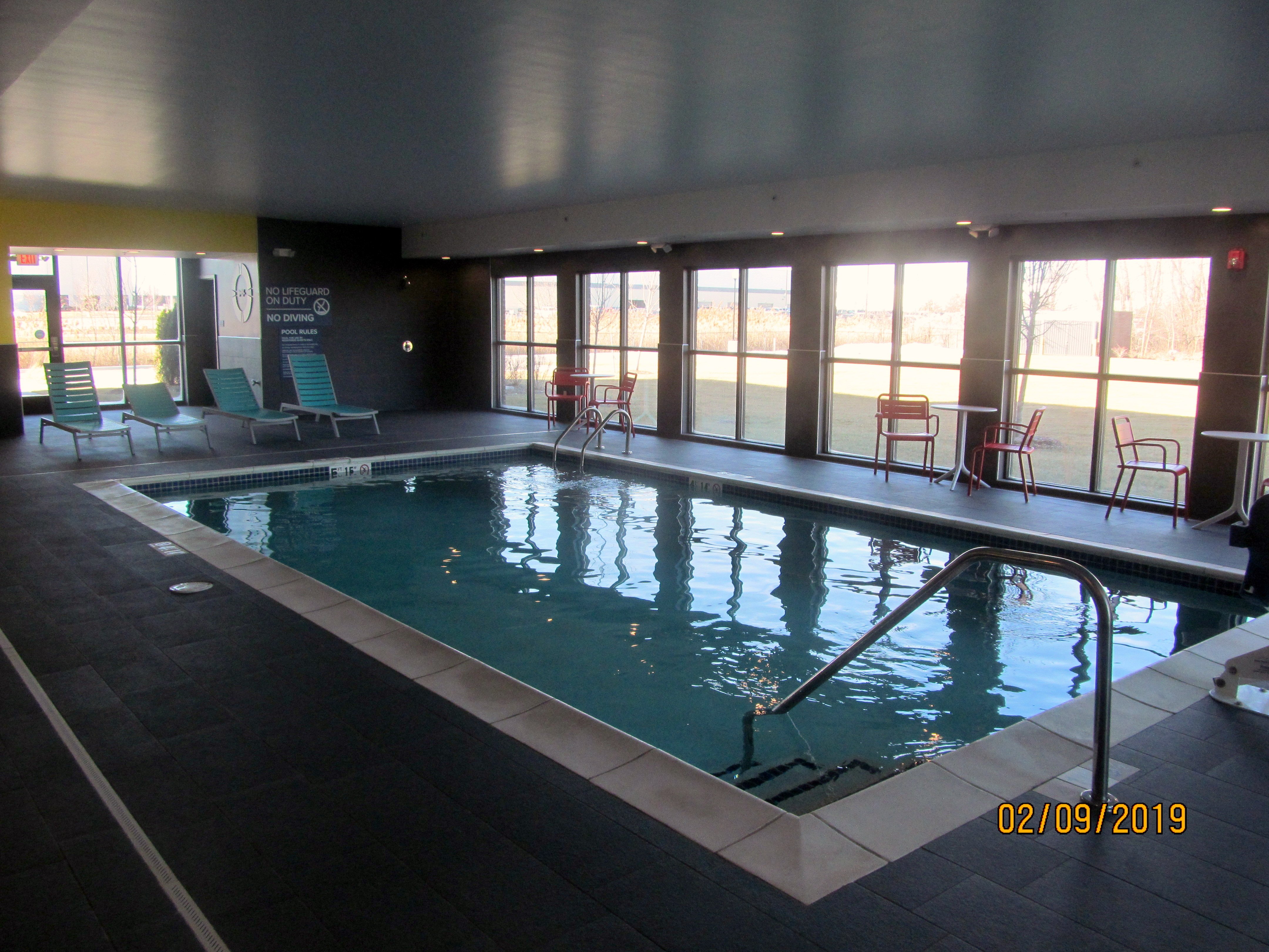 Tru By Hilton Sterling Heights Detroit-泳池