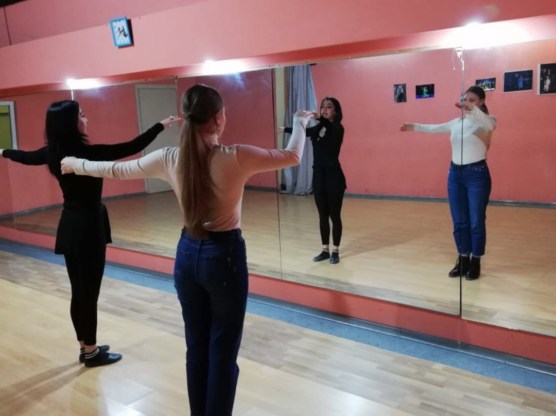 Georgian Dance Club-第比利斯必去景点