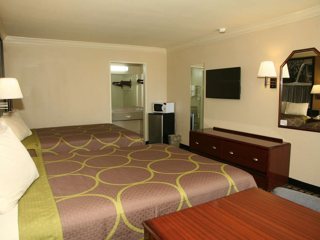 Super 8 by Wyndham Tyler TX主图