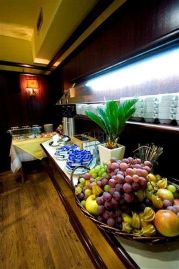 劳瑞德酒店主图