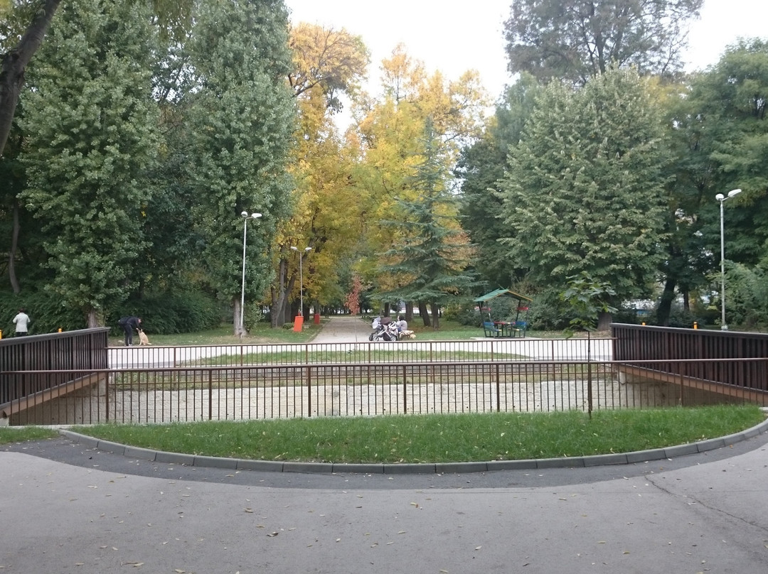 Shkorpilovtsi旅游景点-Asparuhov park