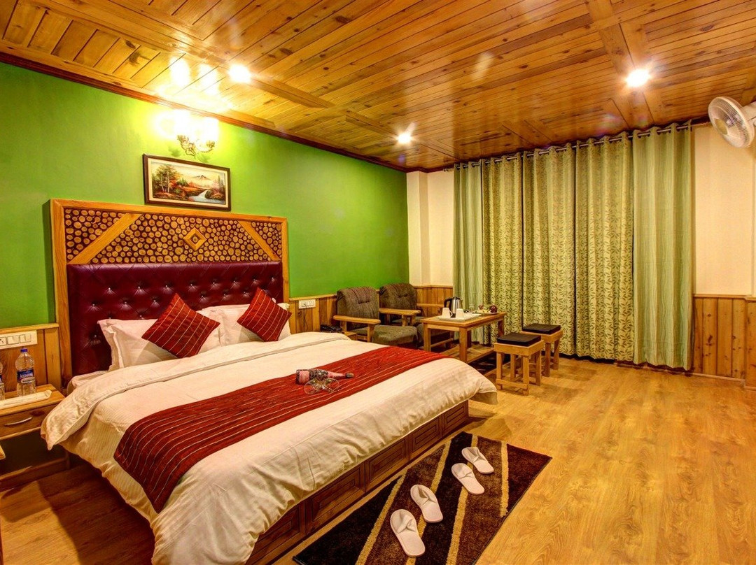 Aamod At Apple Town主图