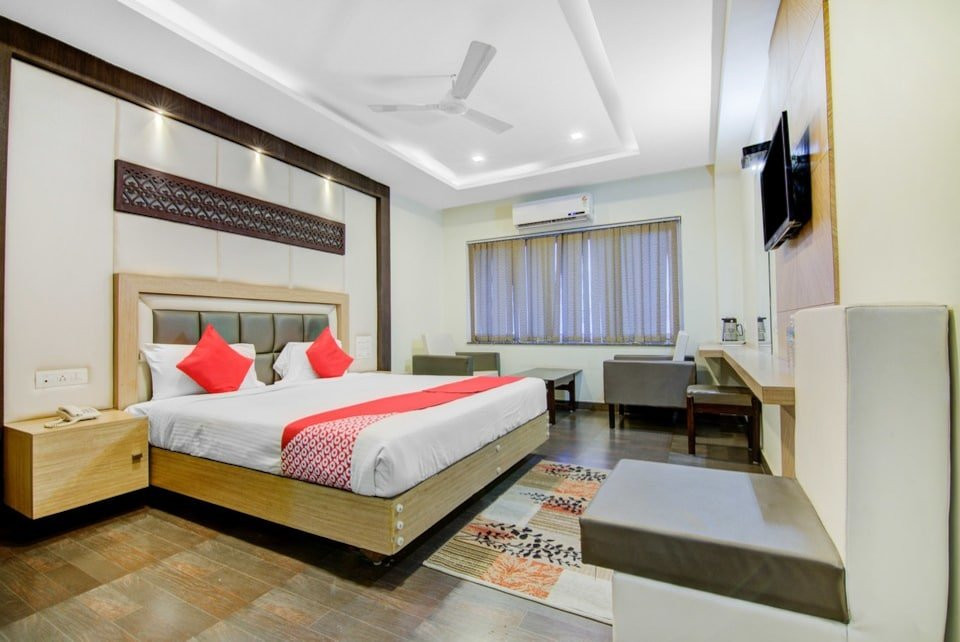 FabHotel Keerthi's Anupama主图