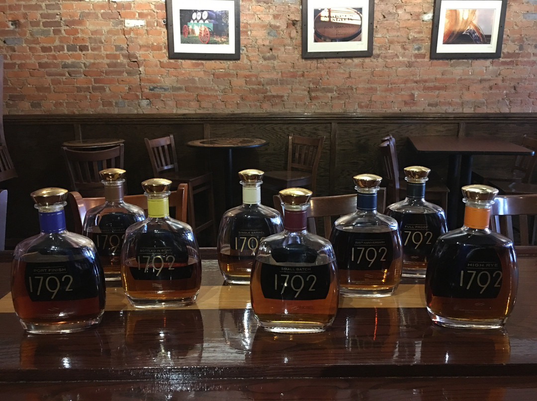 Bourbon Barrel Tavern-伊丽莎白敦必去景点