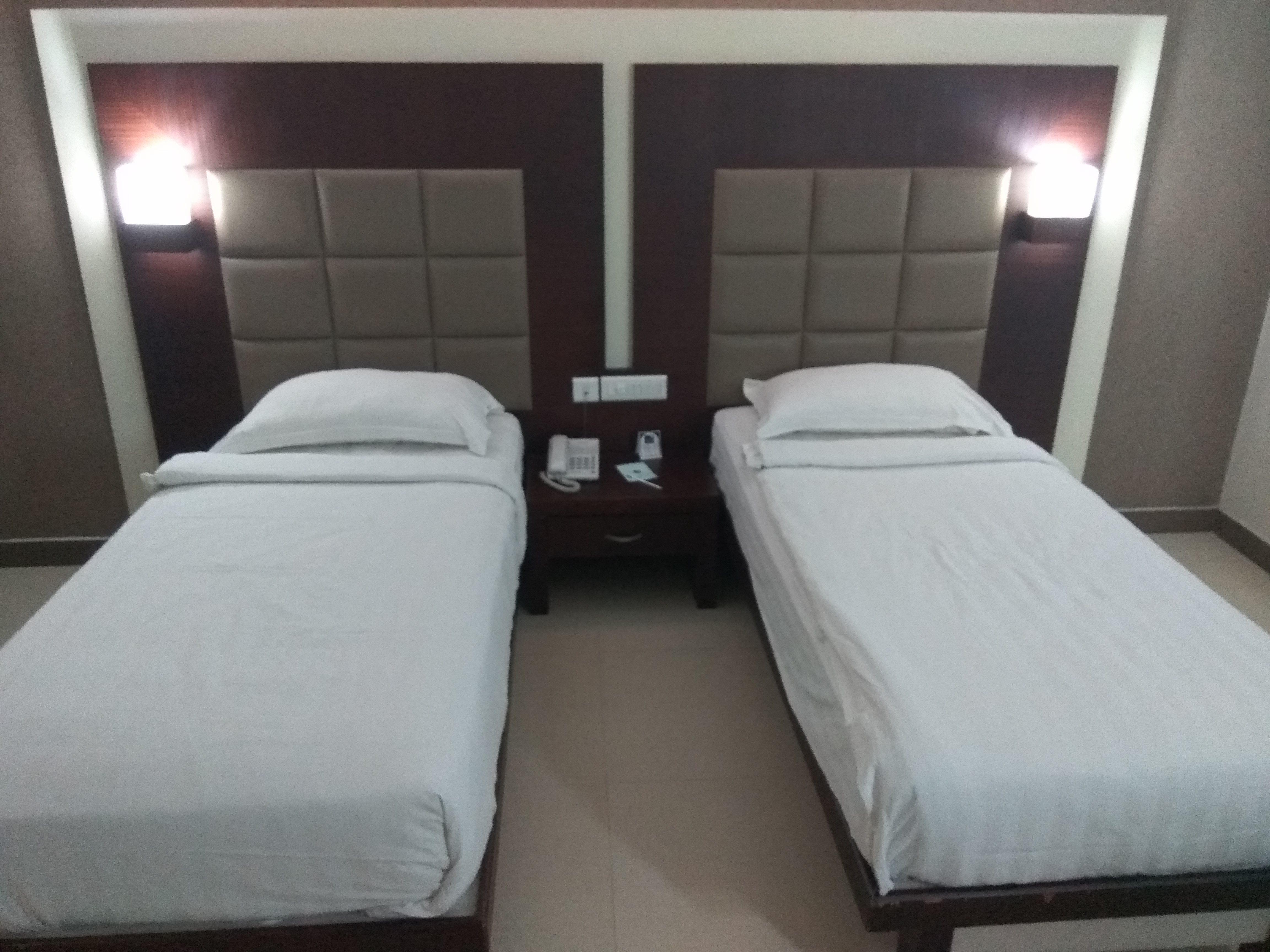 Hotel Moonlit Regency-官方