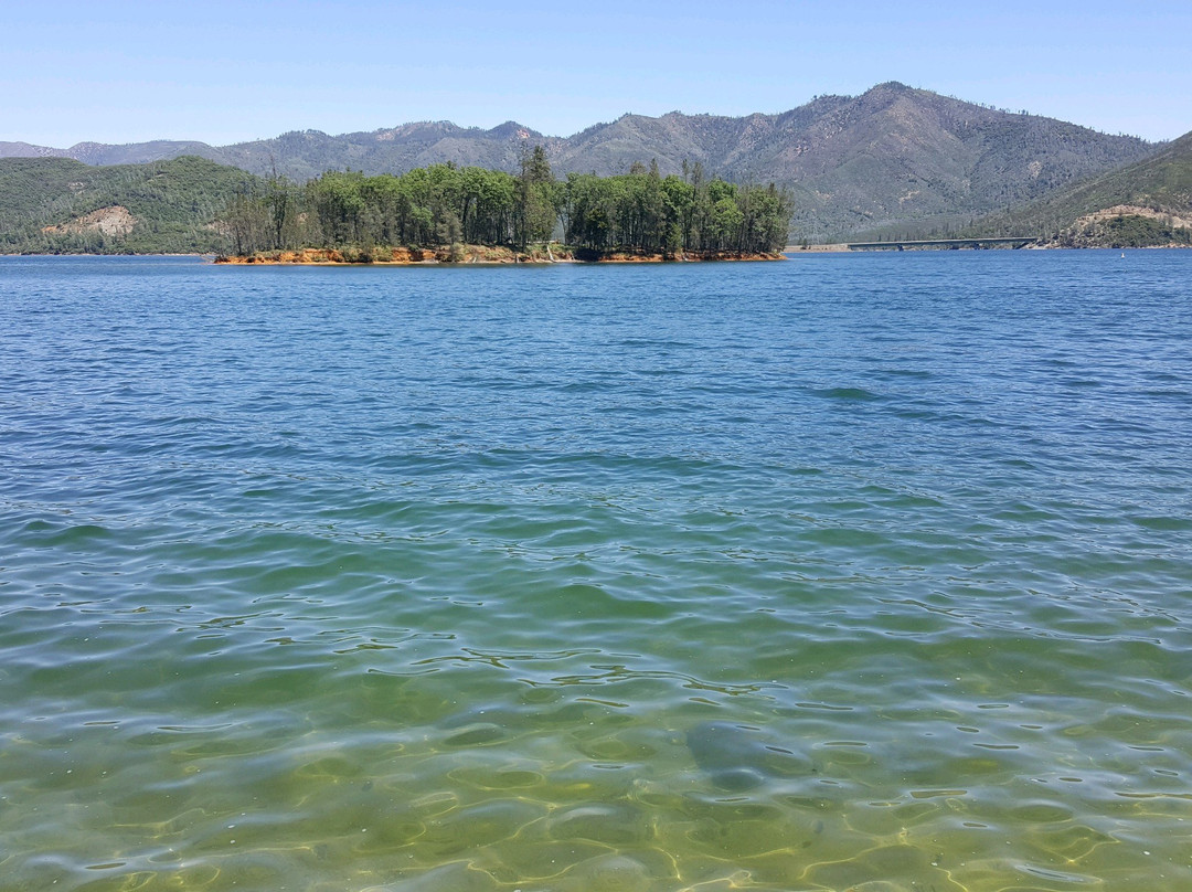 Whiskeytown Lake景点图片