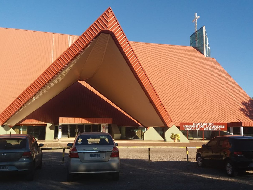 Santuario Virgen de Lourdes-El Challao必去景点