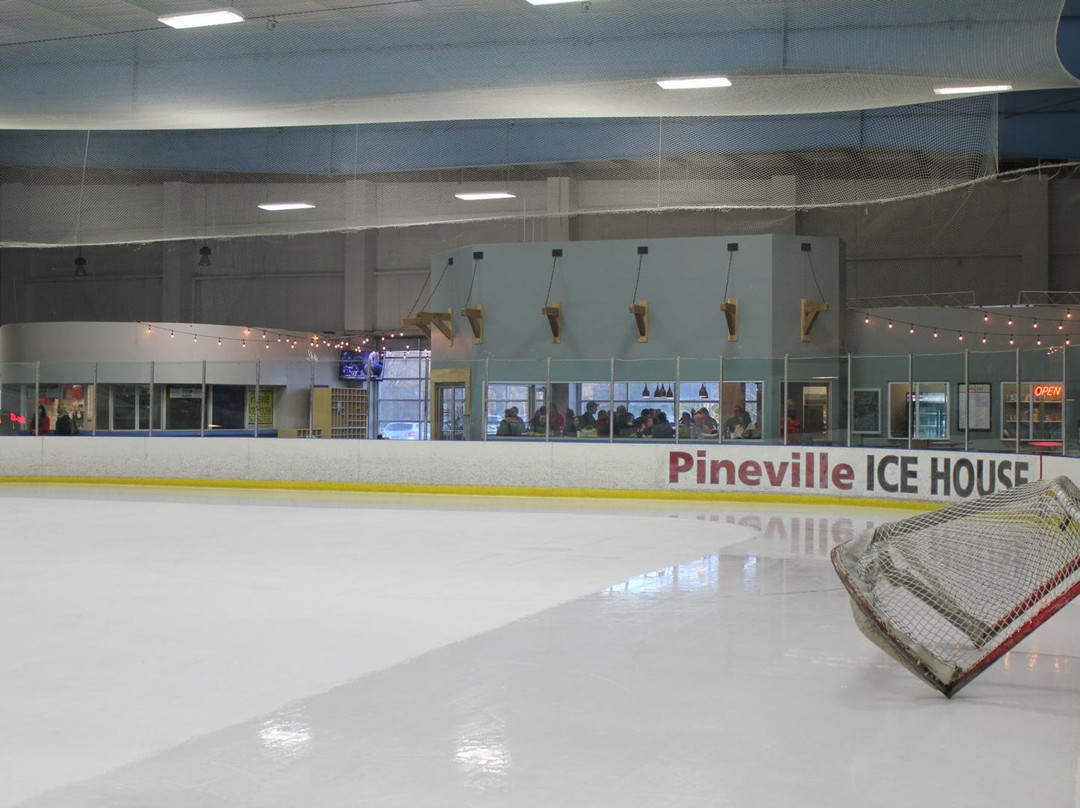 Pineville Ice House景点图片