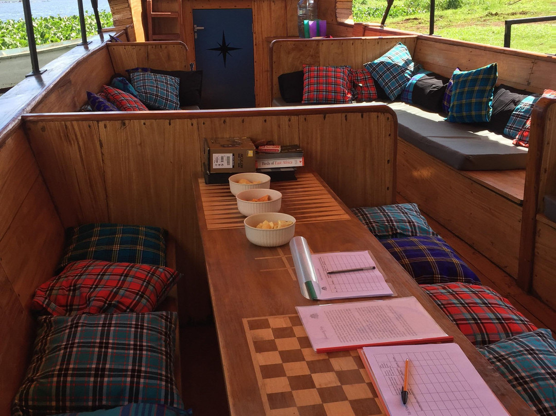 The Mvule Boat-金贾必去景点