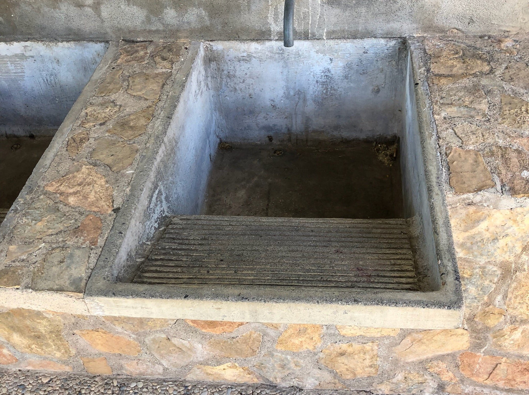 Fuente De Enix景点图片