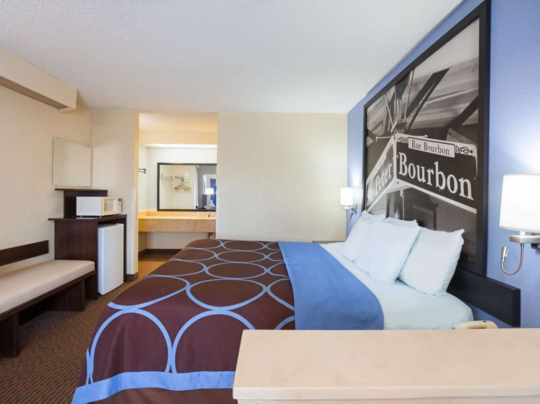 Super 8 by Wyndham Hammond主图