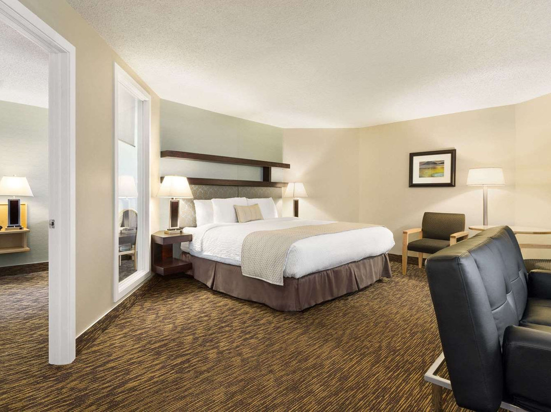 Days Inn By Wyndham Vermilion主图