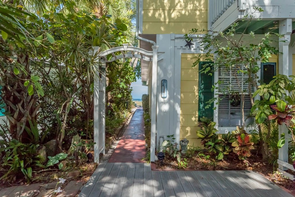 Colonial Court Inn主图