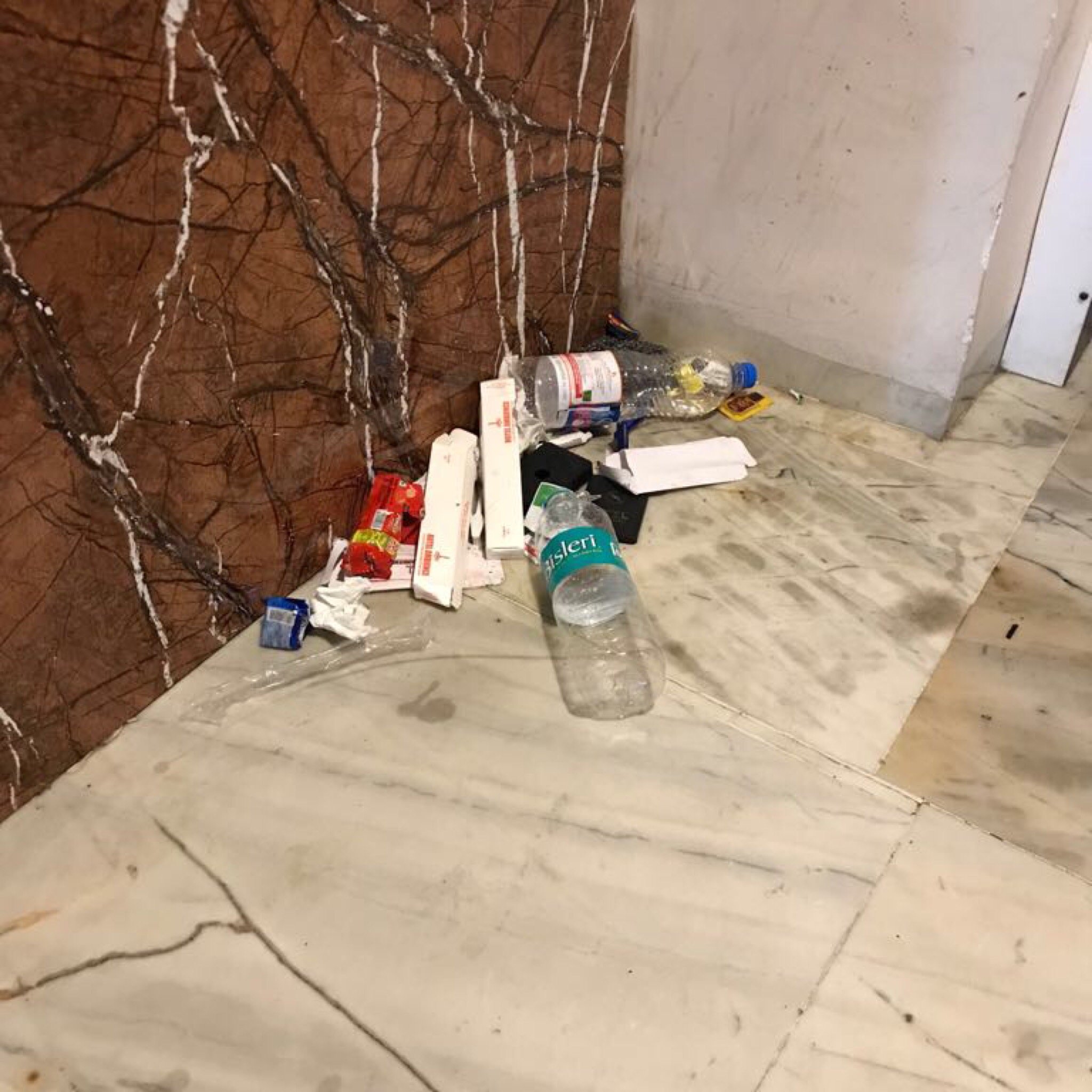 Hotel Ambience-官方