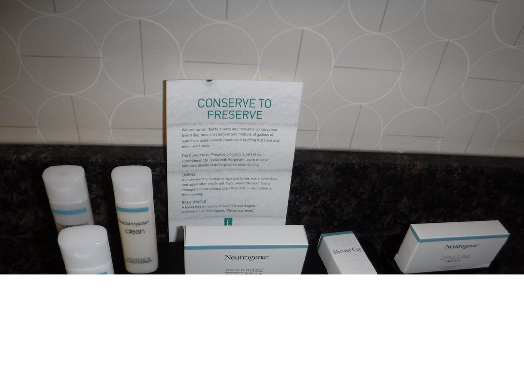 罗利达勒姆机场/石南木河合博套房酒店主图