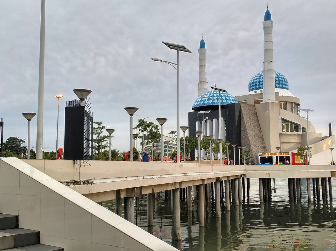 Al Fatih Al Anshar Mosque景点图片