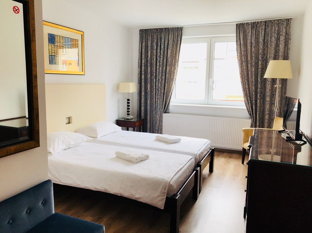 Hotel Eka