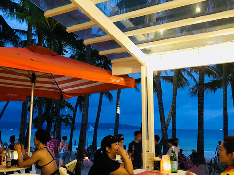 长滩岛考斯特度假村主图