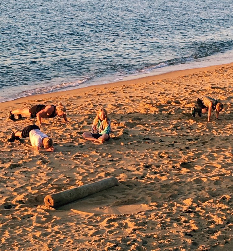 Hawker Beach景点图片