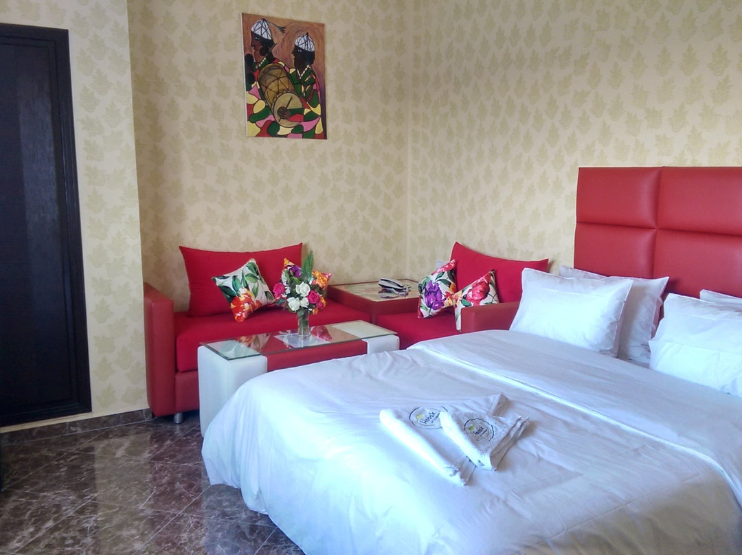 Hotel Hadaik Ain Asserdoune主图