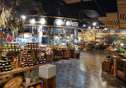 Restaurant Kochmütze im Möbelhaus Höffner in Neuss