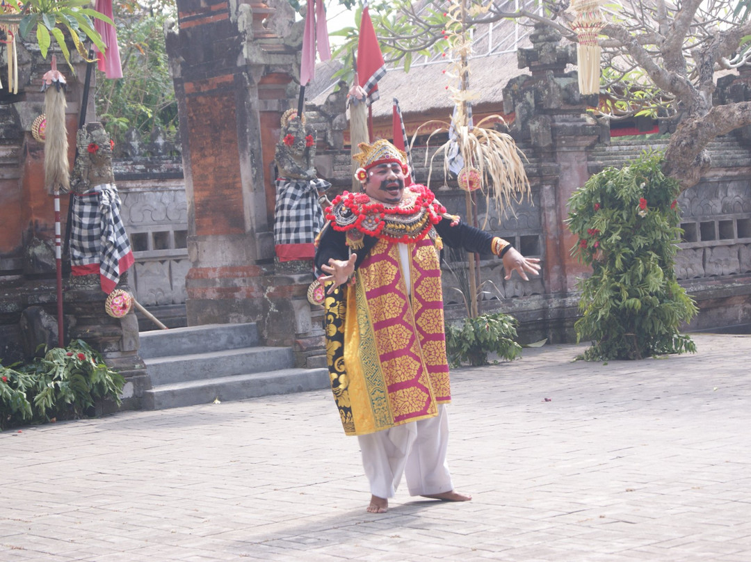 Saha Dewa Stage-苏卡瓦堤必去景点