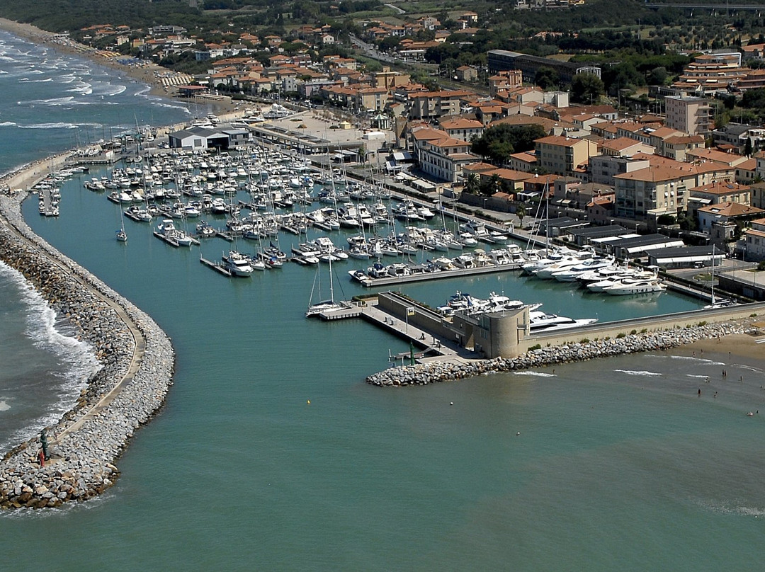 Marina di San Vincenzo景点图片