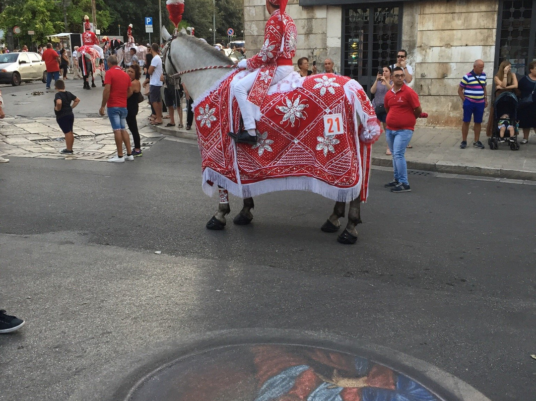Cavalcata di Sant'Oronzo-奥斯图尼必去景点
