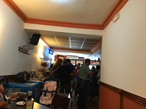 Torrenueva餐馆和美食-Bar Boni