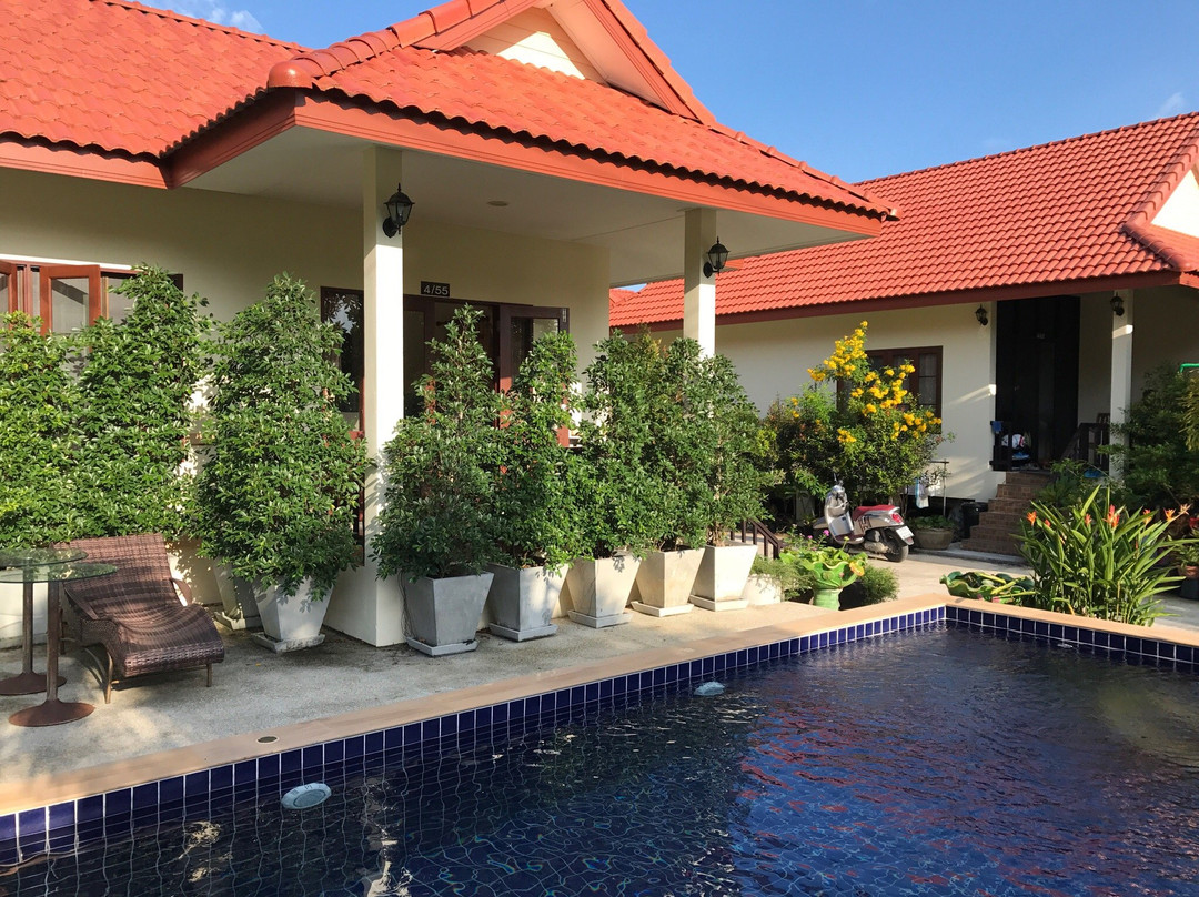Suwarat House