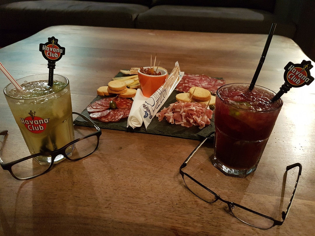 Le Bus Stop-Saint-Pierre-d'Oleron必去景点