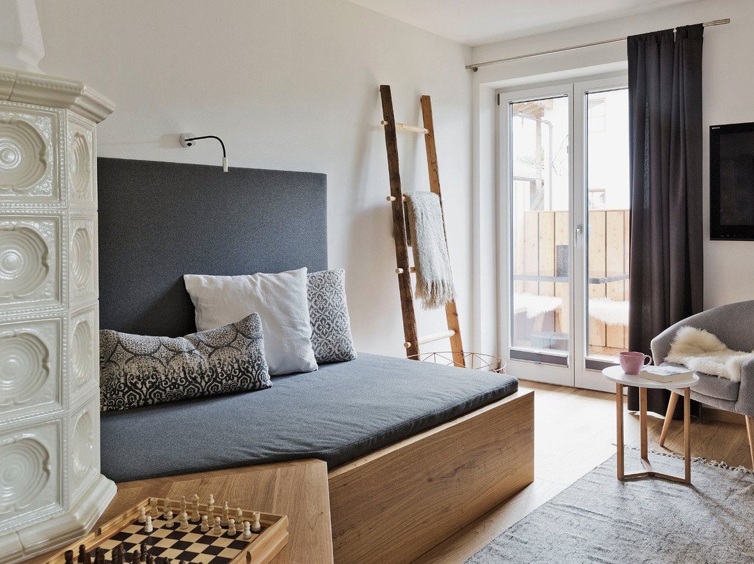 萨尔费尔登安斯特勒嫩米尔酒店住宿-Bewegte Berge Apartments