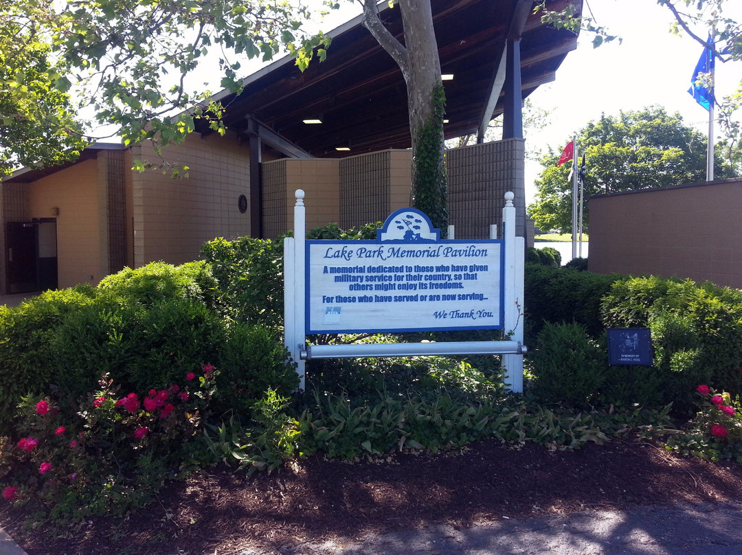 Lake Opeka-德斯普兰斯必去景点