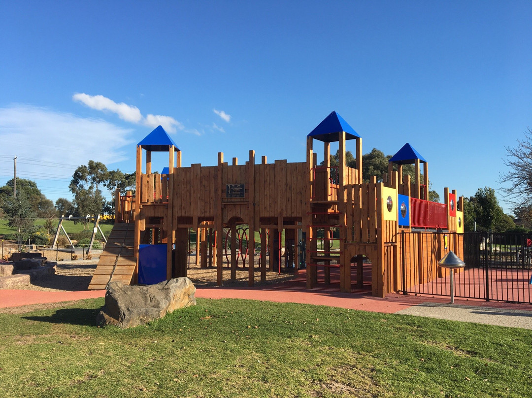 Jack Roper Reserve Adventure Playground景点图片