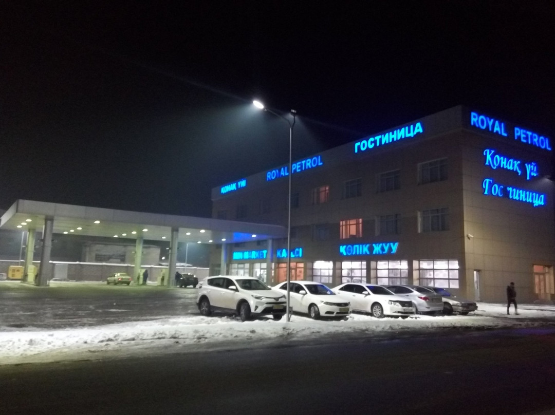 Royal Petrol Hotel主图
