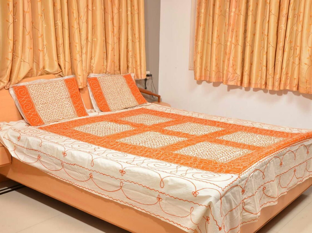Roopalee Handicrafts景点图片